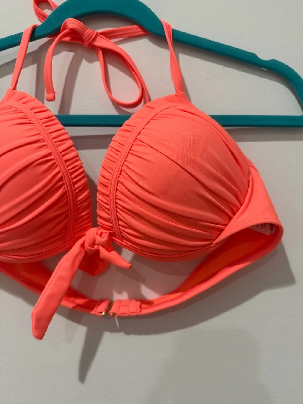 Women’s Coral Ruched Halter Bikini Top
